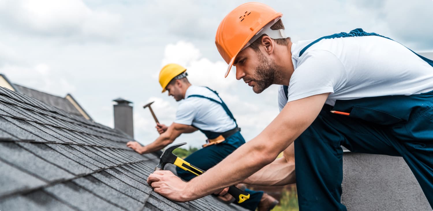 Фотография монтажников на крыше