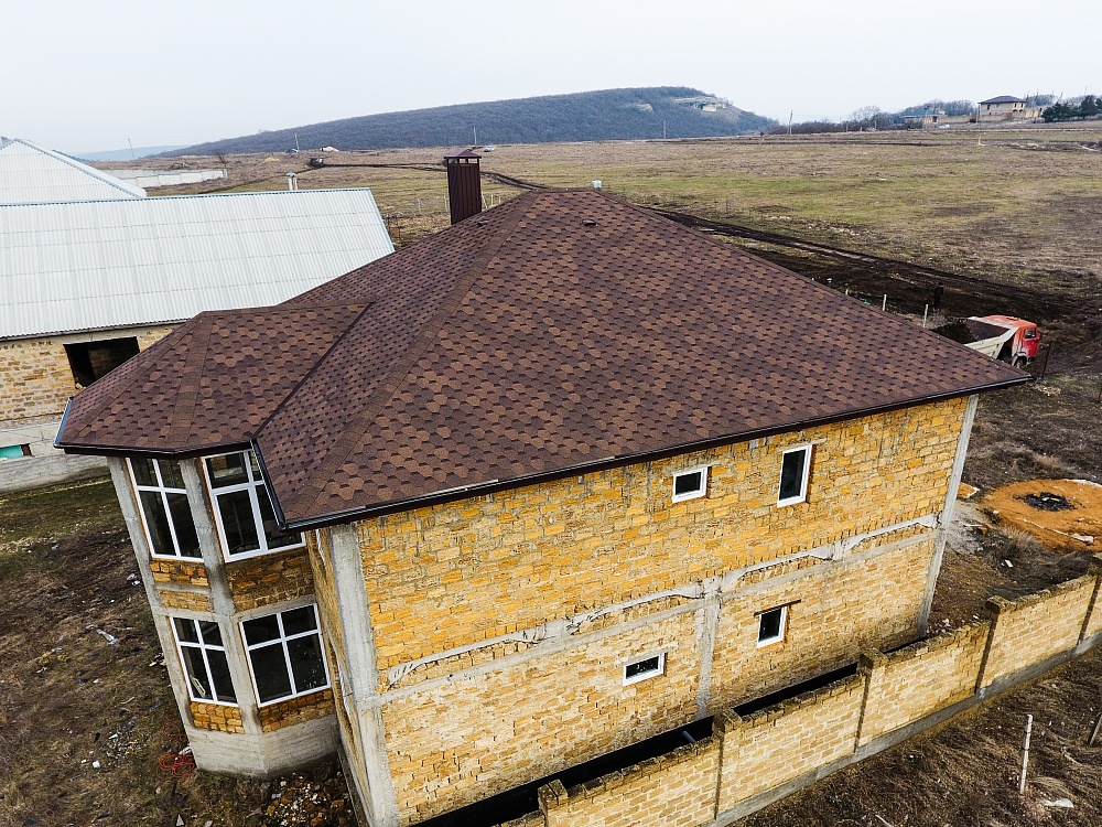 Битумная (гибкая) черепица Дёке Шеффилд напрямую со склада завода в Екатеринбурге. Гарантируем низкую цену! Битумная (гибкая) черепица Дёке Шеффилд