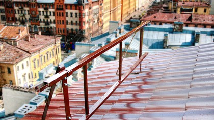 Кровельное ограждение МП напрямую со склада завода в Екатеринбурге. Гарантируем низкую цену! Кровельное ограждение МП