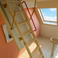 Чердачная лестница Fakro LWK Plus напрямую со склада завода в Екатеринбурге. Гарантируем низкую цену! Чердачная лестница Fakro LWK Plus