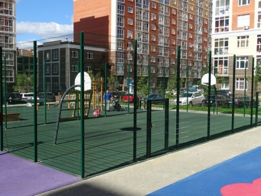 Ограждения для спортплощадок напрямую со склада завода в Екатеринбурге. Гарантируем низкую цену! Ограждения для спортплощадок